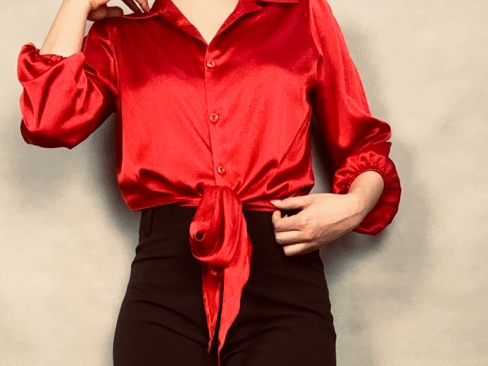 خرید شومیز پایین گره ساتن