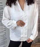 خرید شومیز سفید براق زنانه شیک با قیمت مناسب