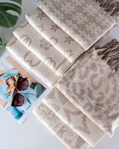 خرید شال موهر کرمی رنگ