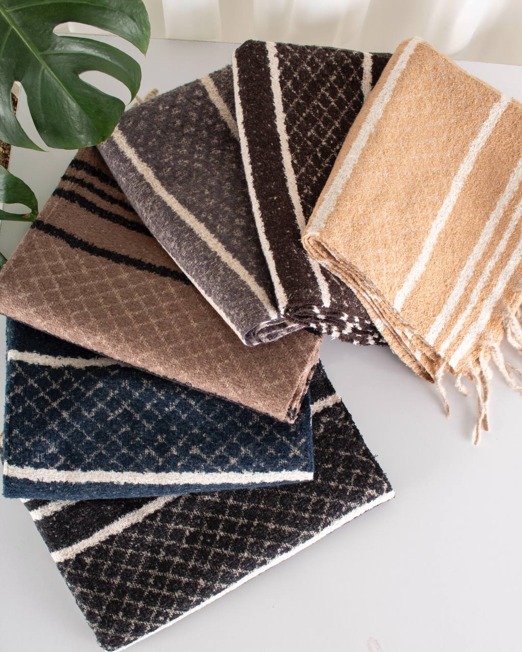 خرید شال موهر حوله ای راه راه زنانه