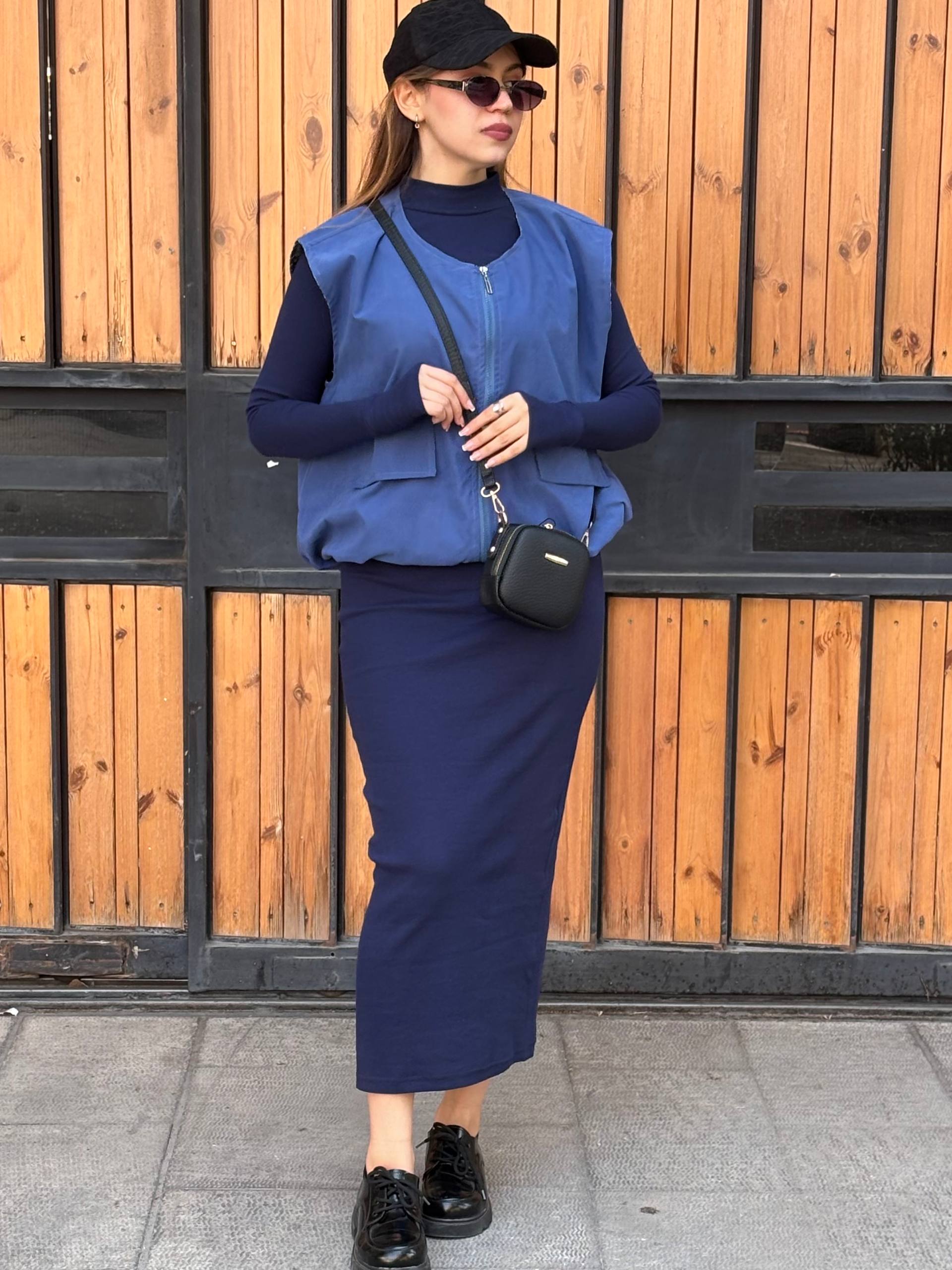 پیراهن بلند جذب کبریتی زنانه با جلیقه سورمه ای